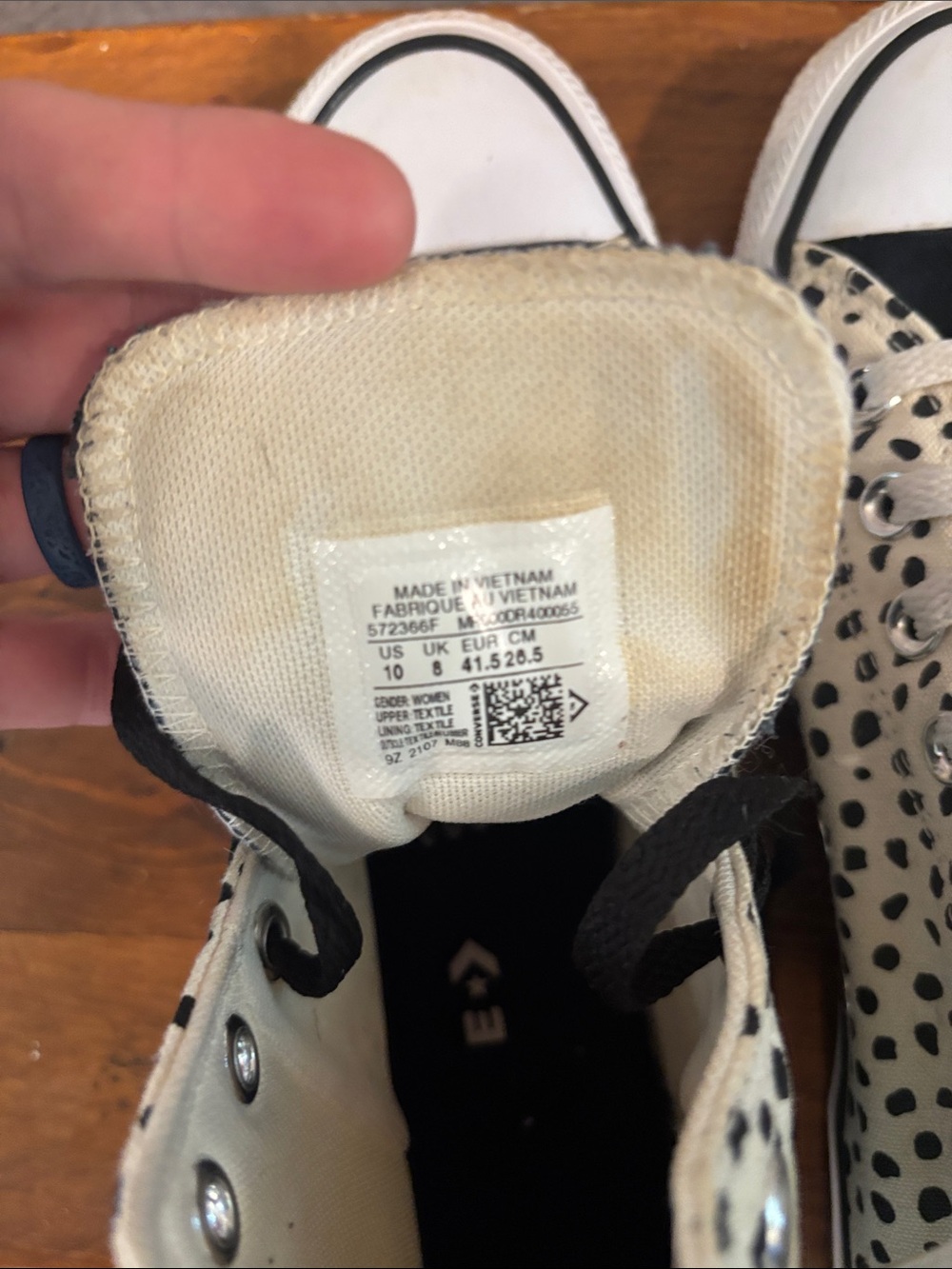 High-Top Women's converse in tan/Ivory with Black Spot Print - Picture 7 of 8